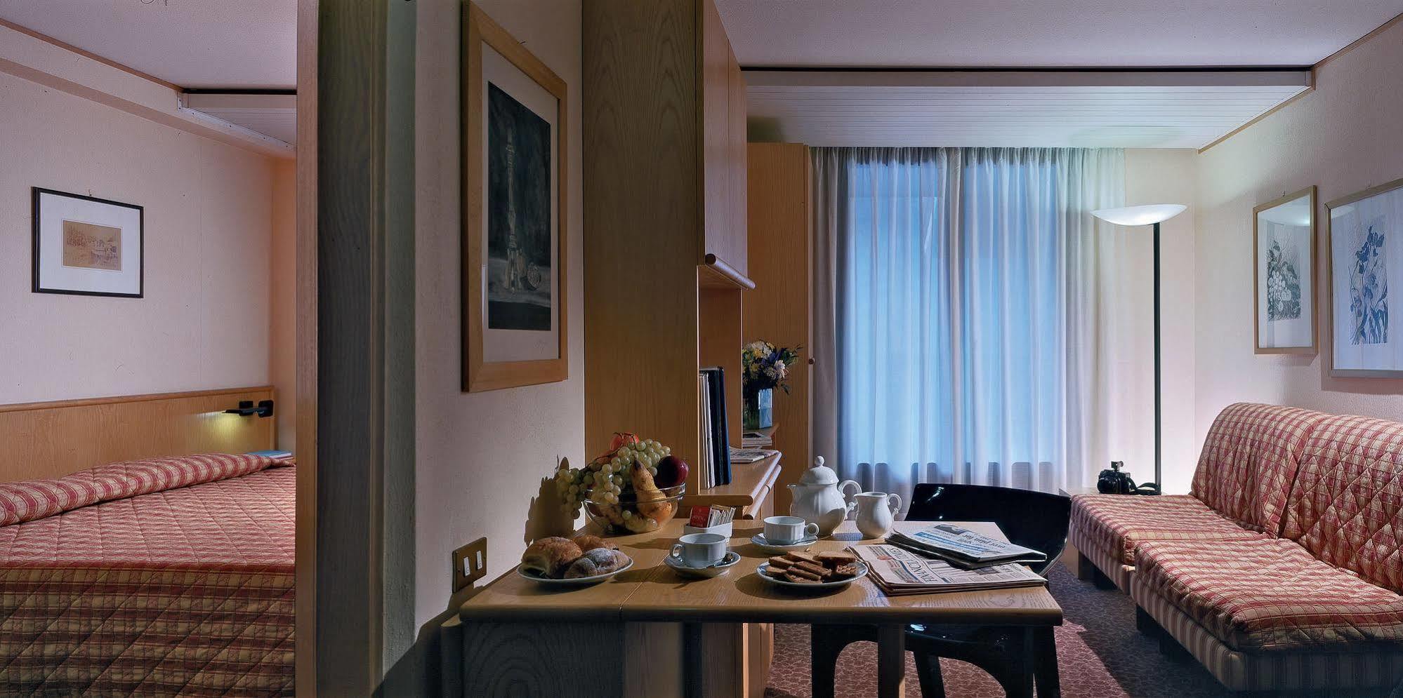 Hotel Les Jumeaux Courmayeur Quarto foto